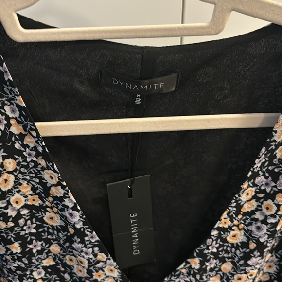 Dynamite - Long Sleeve Dress - Medium - Picture 3 of 4